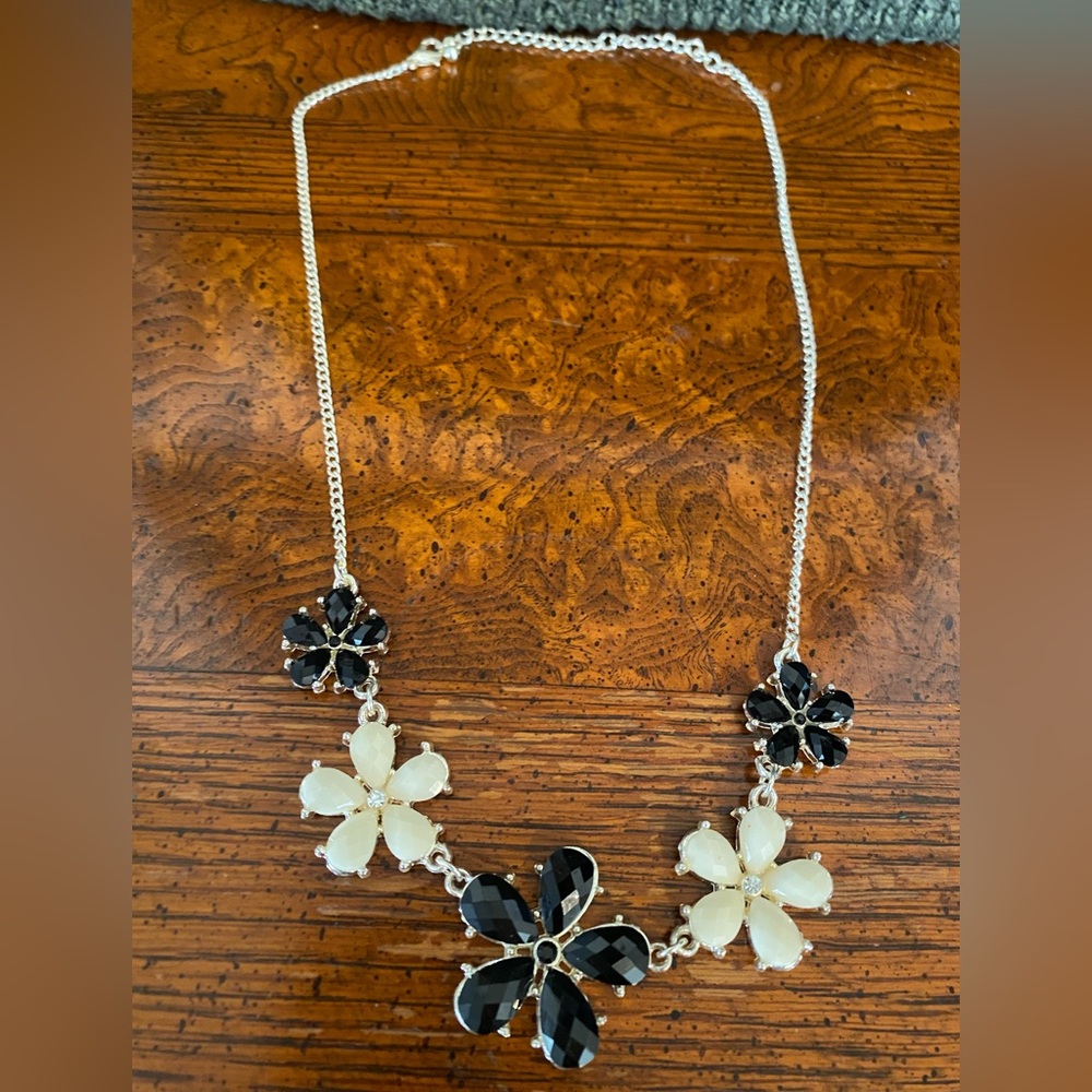 Elegant Vintage Black and White Floral Necklace